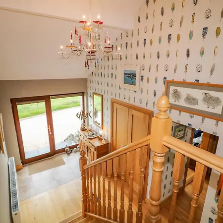 Holiday home Up The Hill *