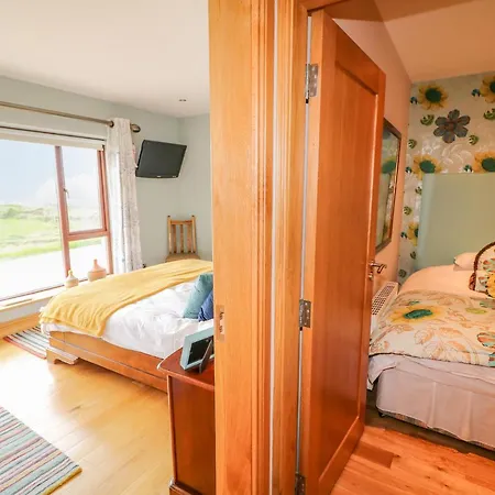 Holiday home Up The Hill Downings
