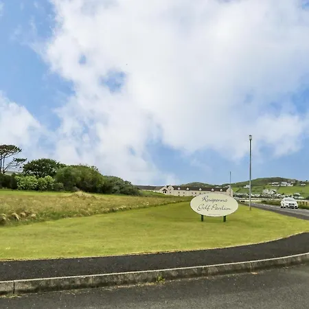 Up The Hill Holiday home